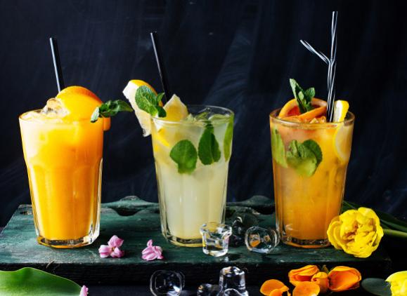 Cocktails soft et alcoolisés faits maison